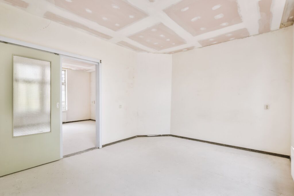 Reforma de habitaciones con falso techo de pladur
